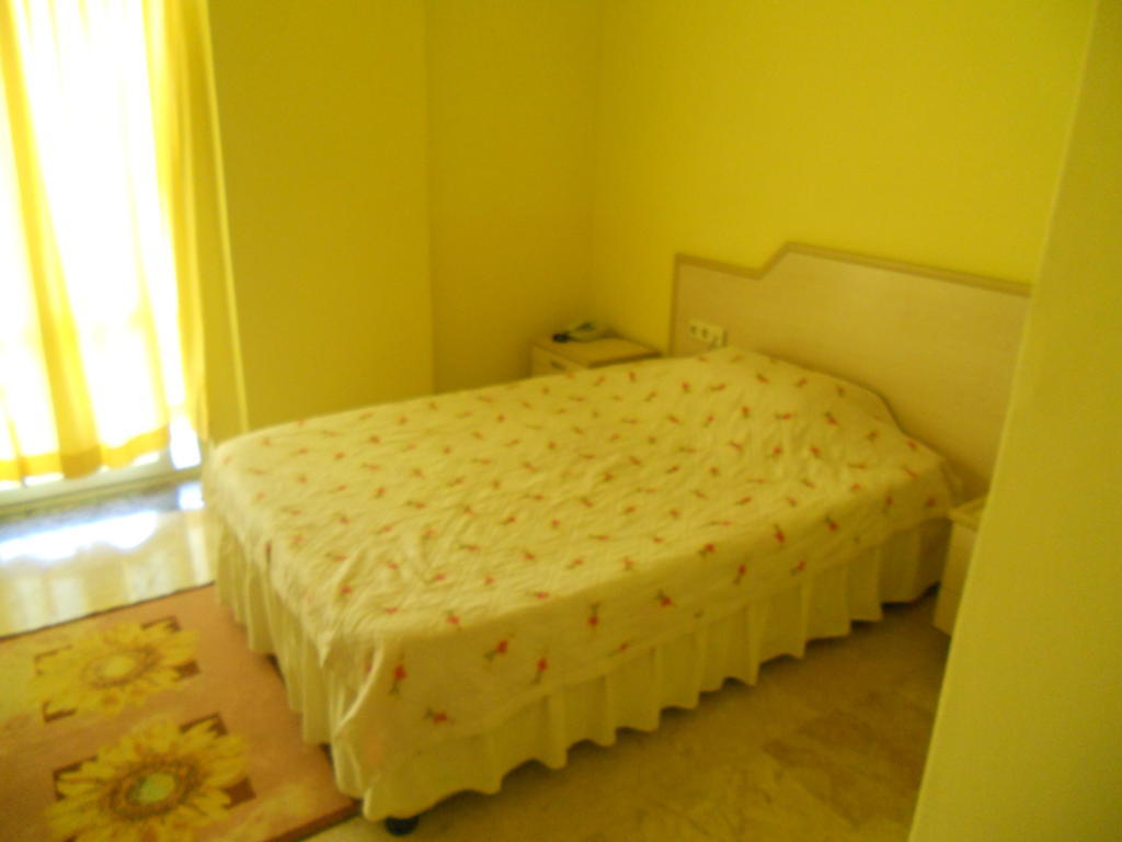 Baris Hotel Erdemli Phòng bức ảnh